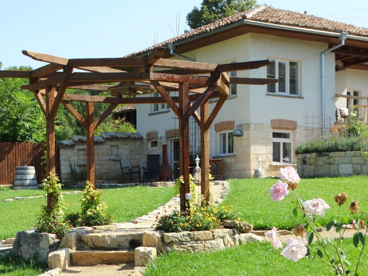 Guest House Biekorf Kostandenets 외부 사진